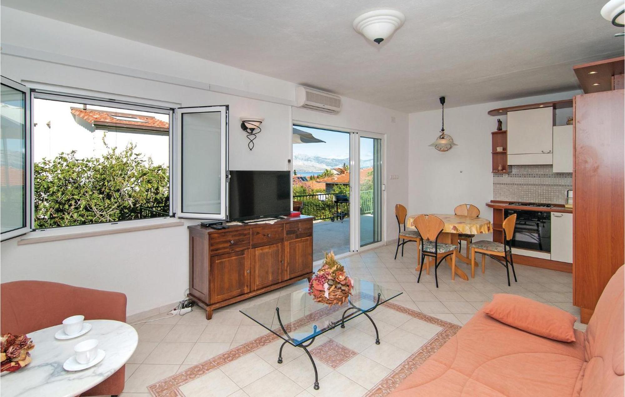 3 Bedroom Cozy Home In Supetar Exterior foto