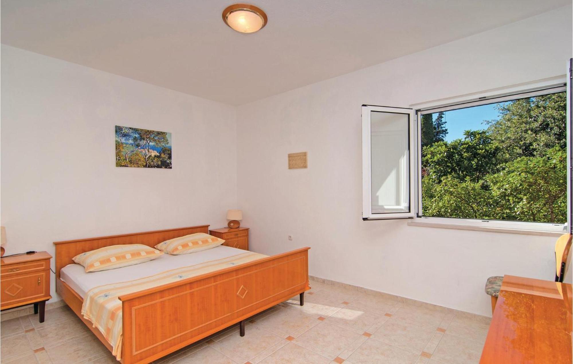 3 Bedroom Cozy Home In Supetar Exterior foto